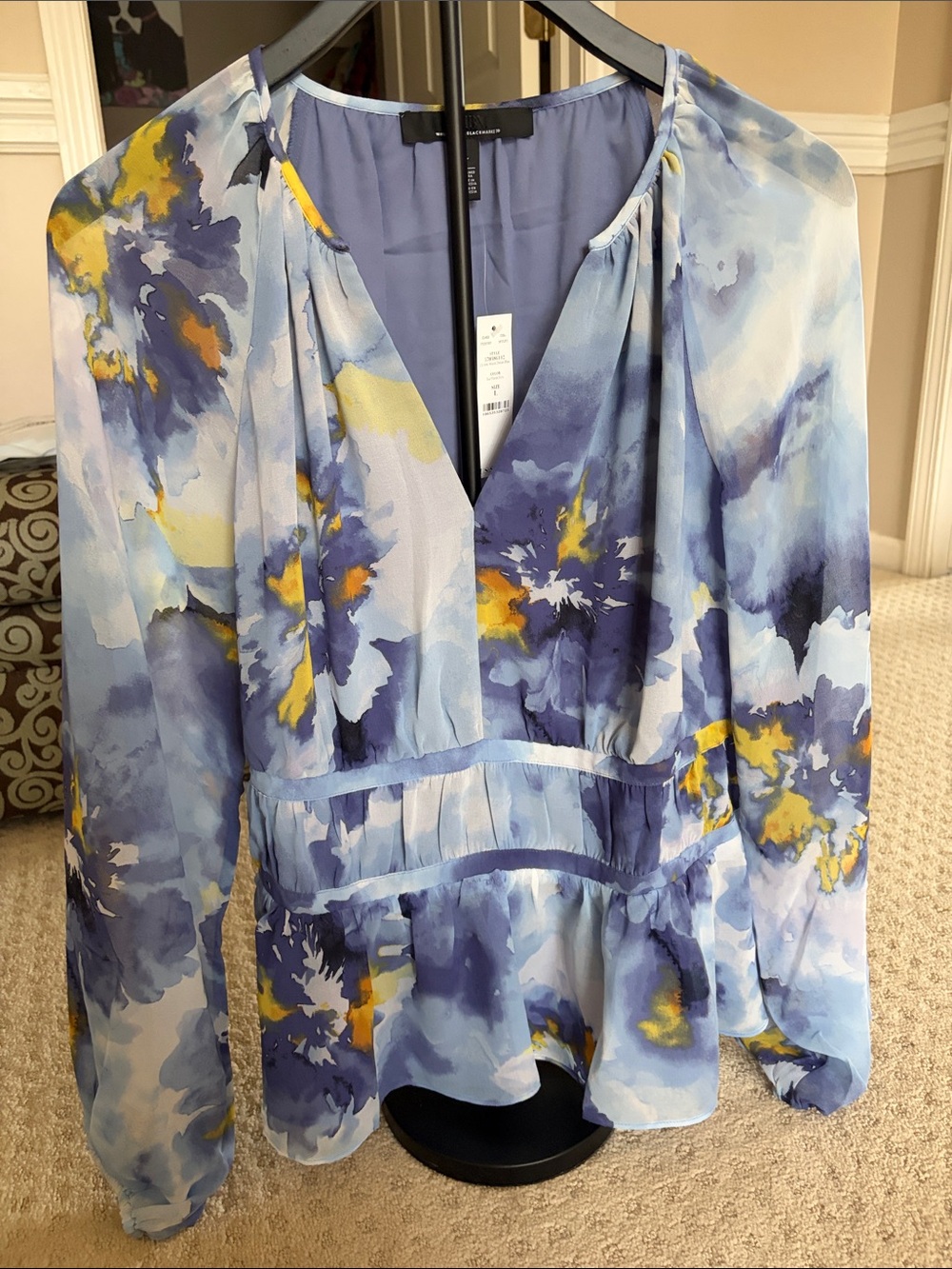 White House Black Market Blue Floral V-Neck Peplum Blouse